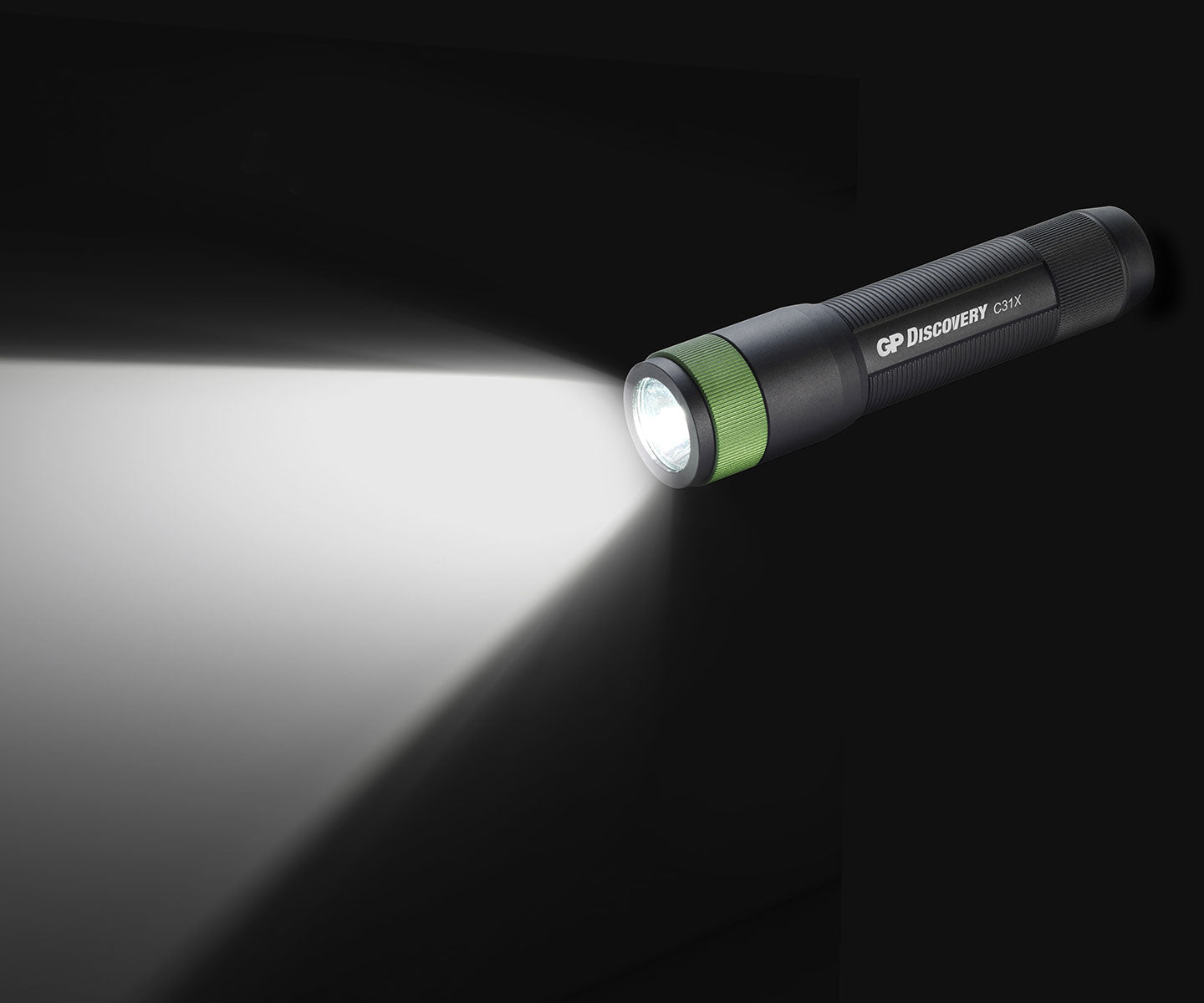 GP DISCOVERY Everyday Carry Flashlight - C31X